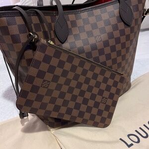 LV Neverfull MM Damier